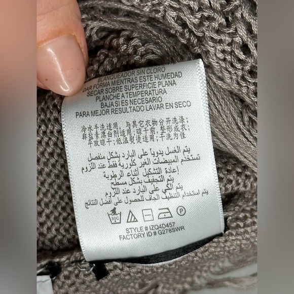 BCBGMaxAzria Kiril Drop Needle Button Cardigan Effortless Elegance & Style - Picture 4 of 5